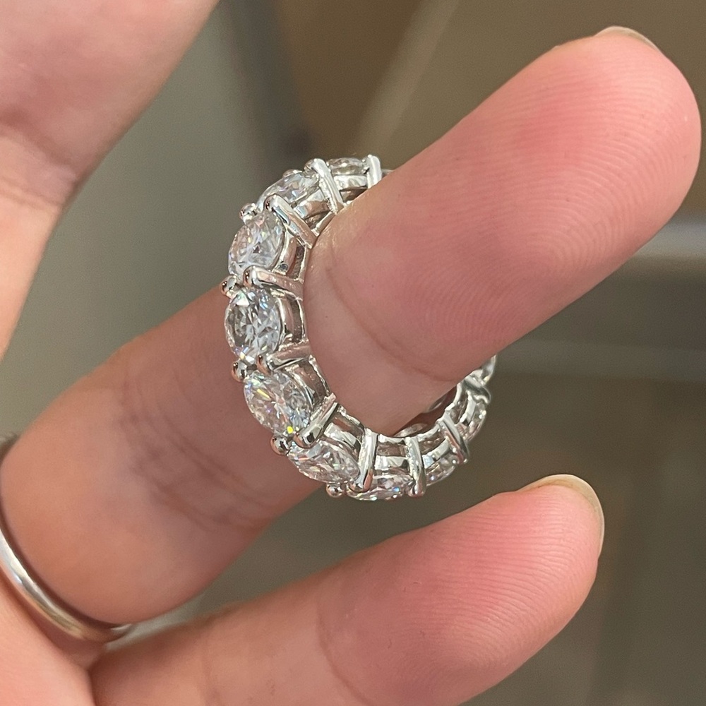 Real Moissinite ring size 5